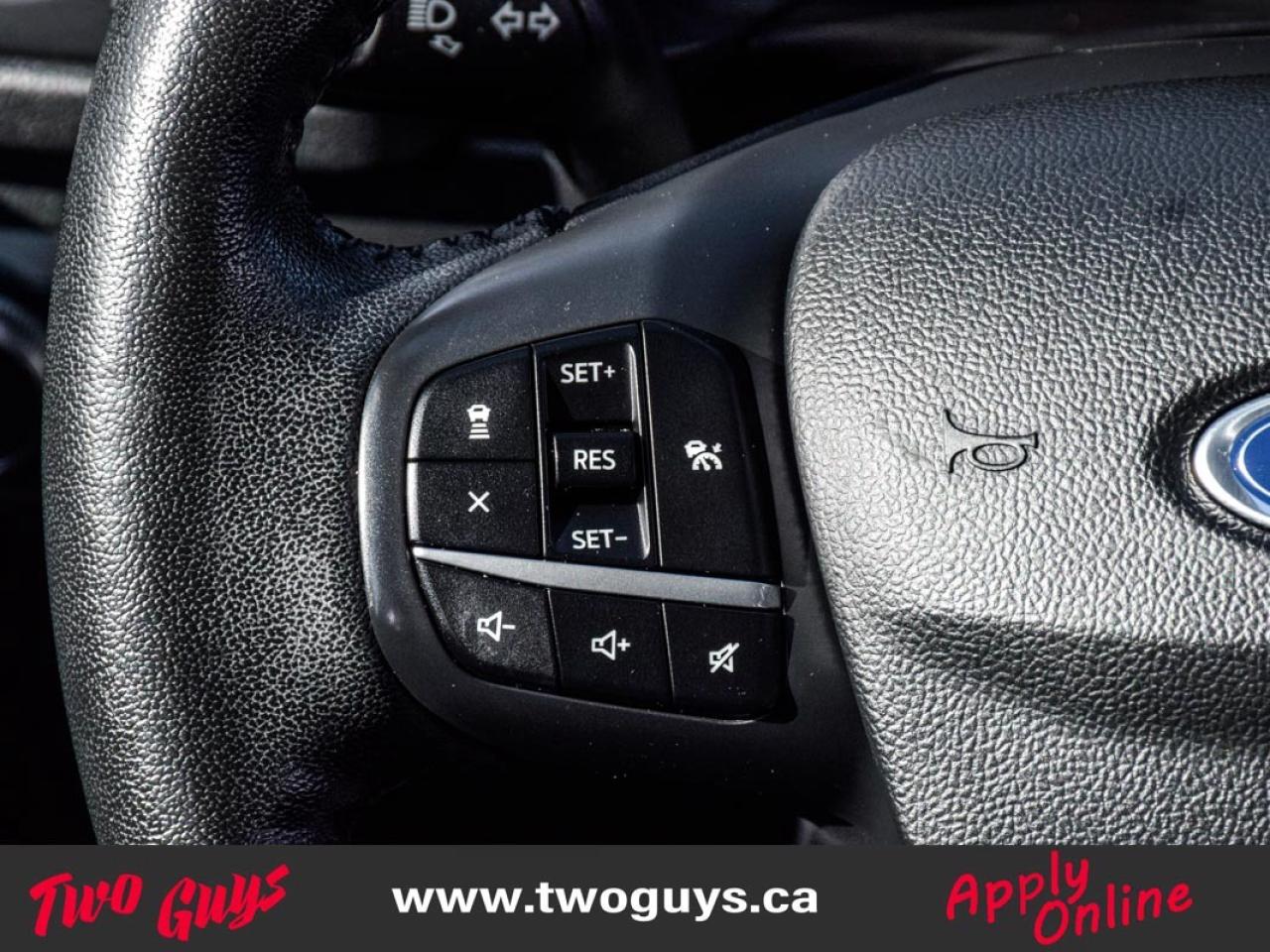 2020 Ford Escape SEL 1.5L FWD   New Tires   Nav   Leather Photo