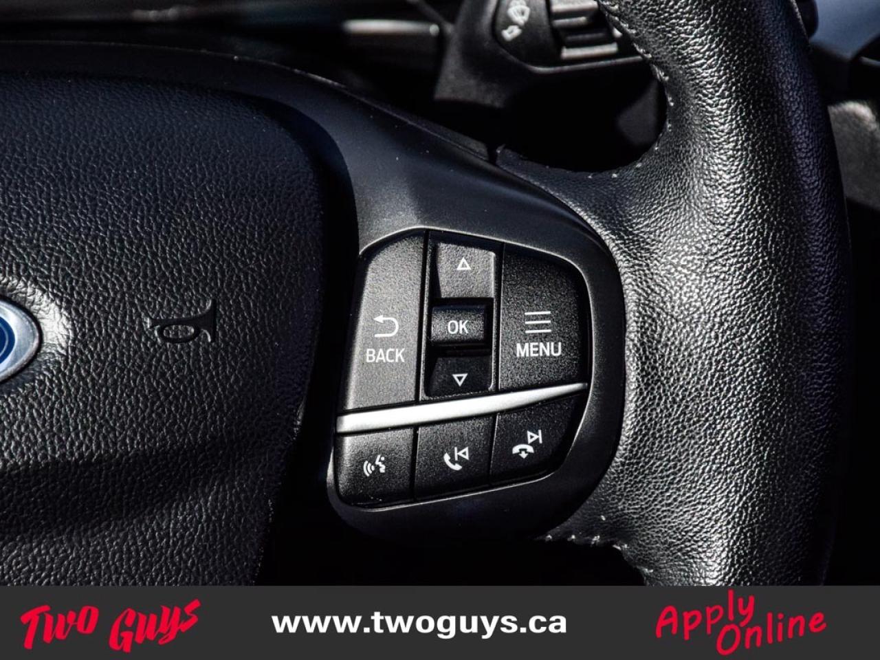 2020 Ford Escape SEL 1.5L FWD   New Tires   Nav   Leather Photo