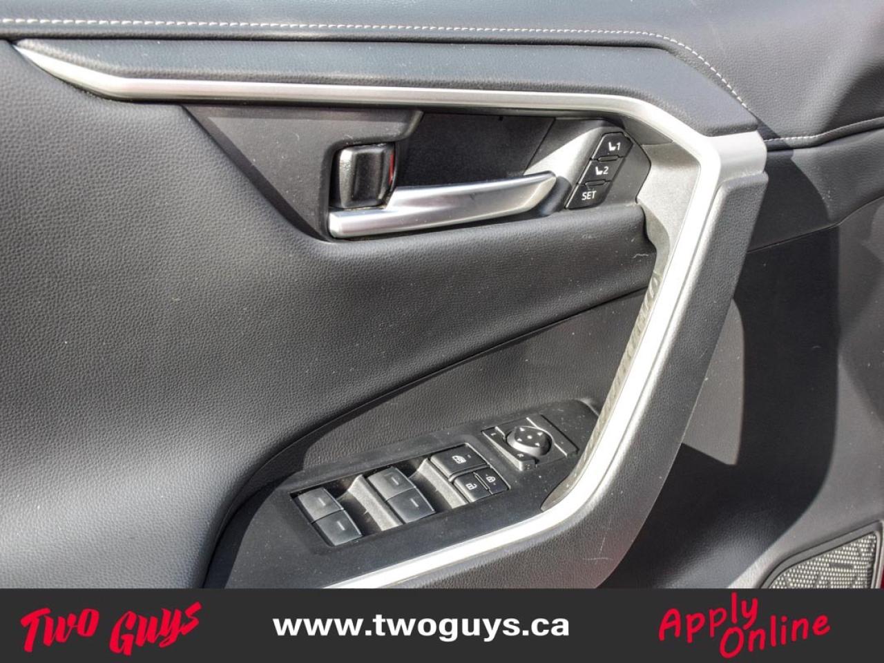 2023 Toyota RAV4 Limited AWD Sunroof Leather Nav Back Up Camera Photo