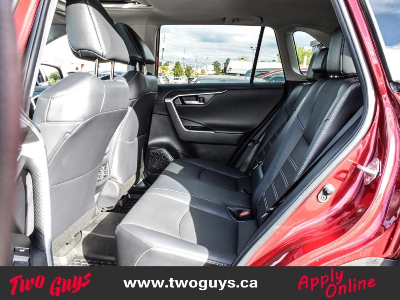 2023 Toyota RAV4 Limited AWD Sunroof Leather Nav Back Up Camera Photo