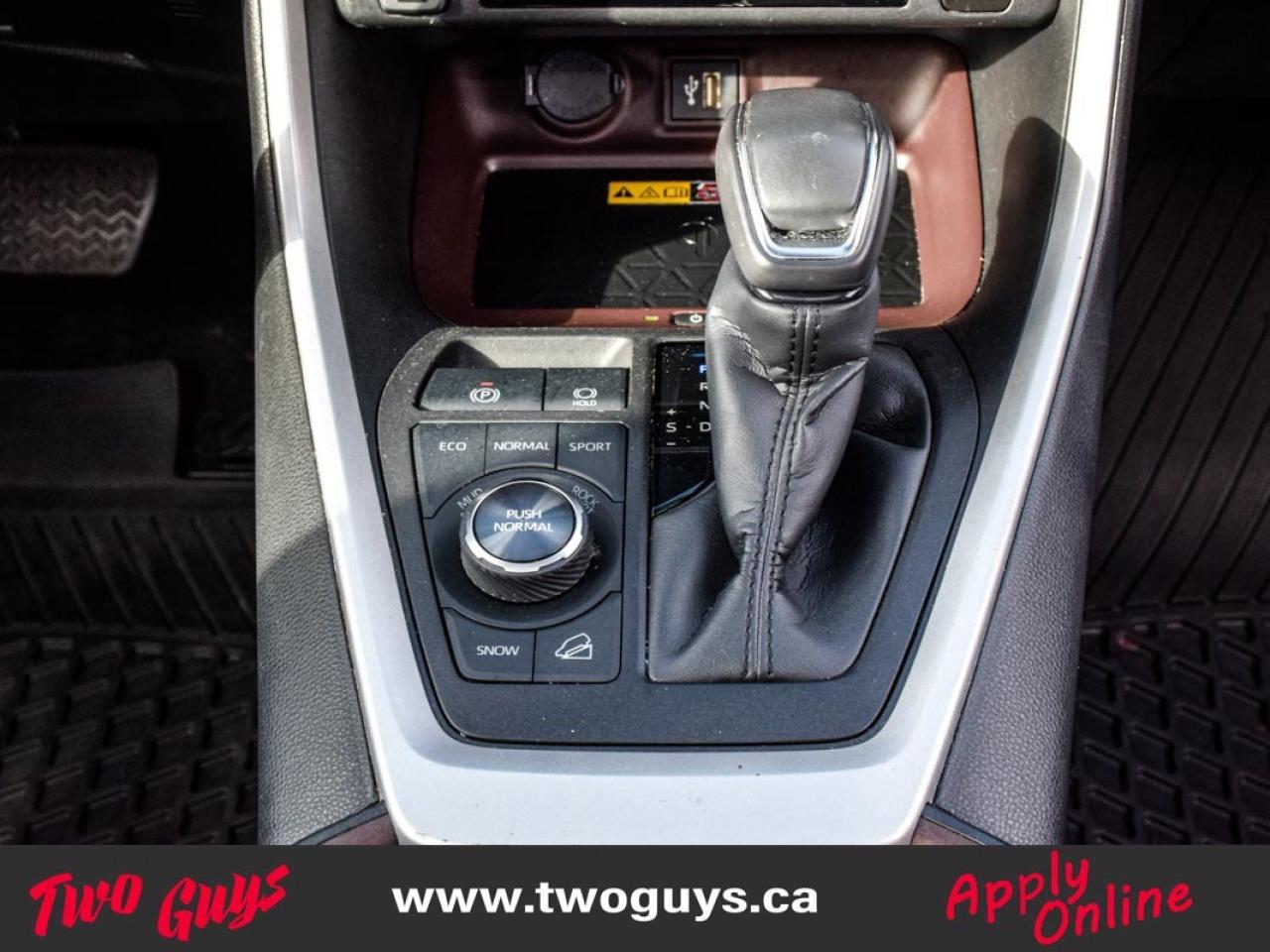 2023 Toyota RAV4 Limited AWD Sunroof Leather Nav Back Up Camera Photo