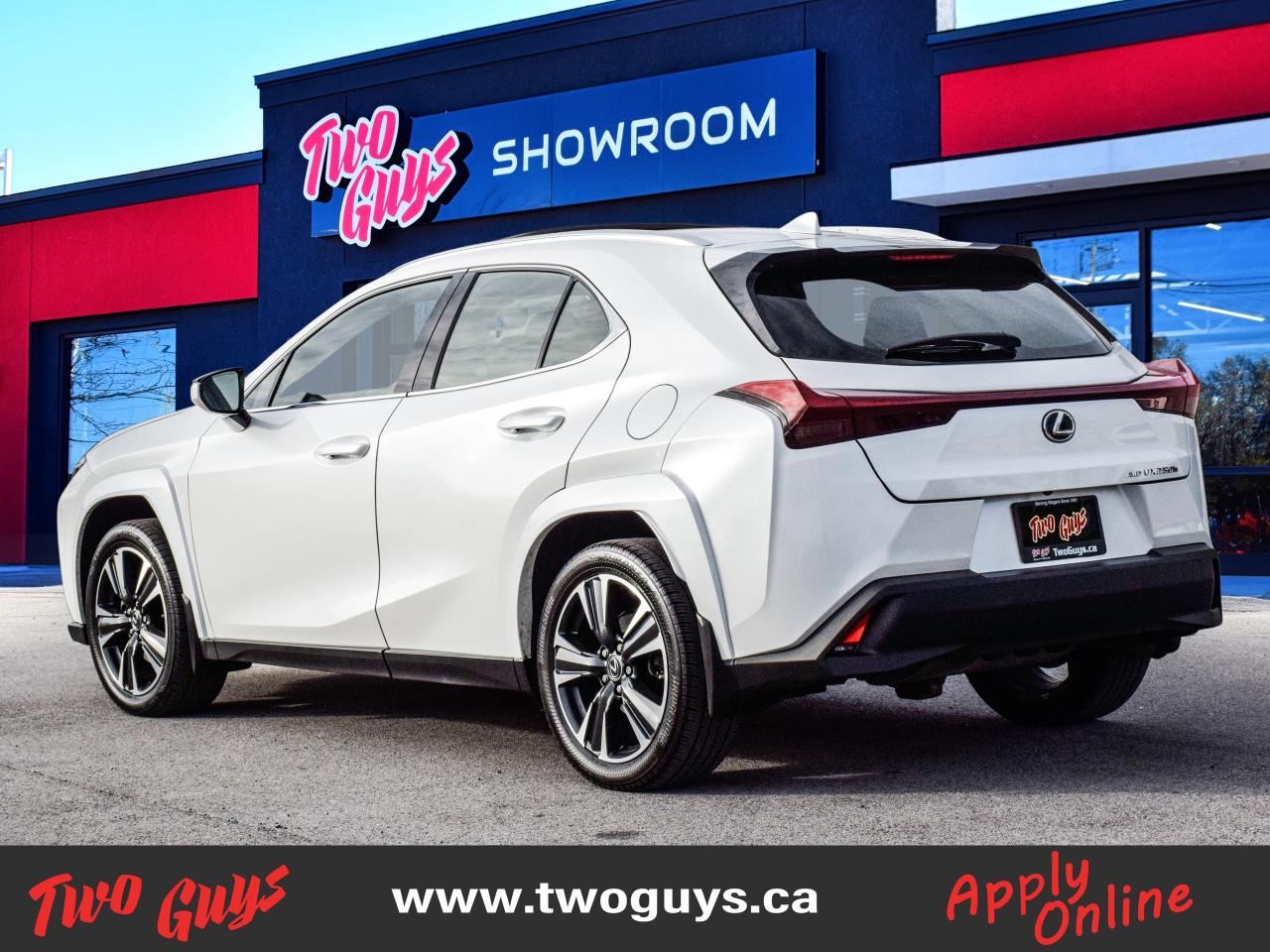 2023 Lexus UX UX 250h CVT AWD Leather Sunroof Back Up Cam Photo3