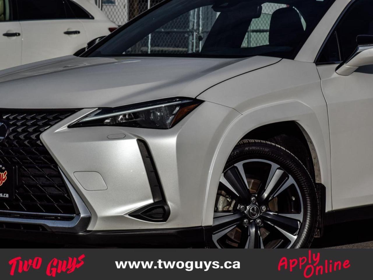 2023 Lexus UX UX 250h CVT AWD Leather Sunroof Back Up Cam Photo