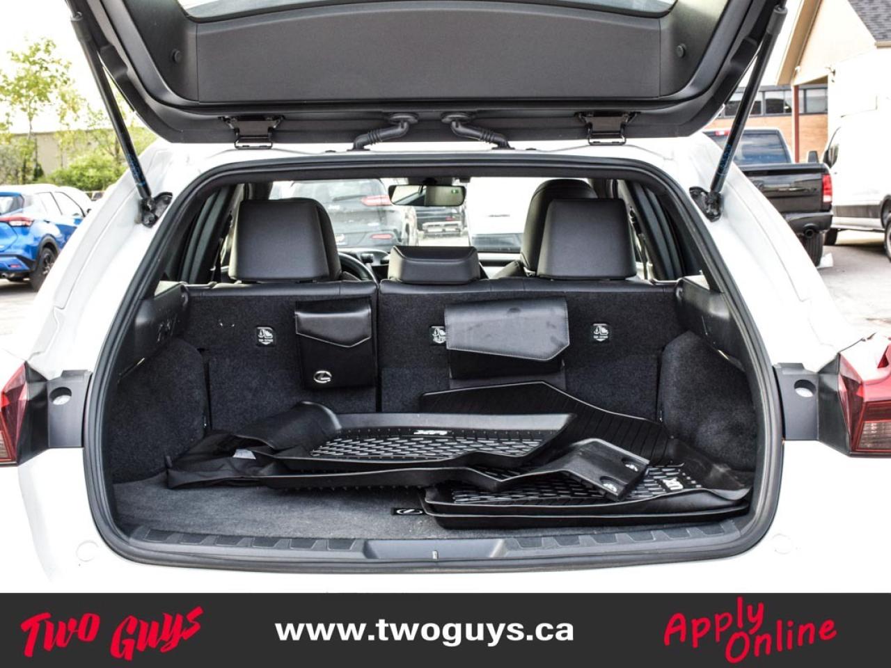 2023 Lexus UX UX 250h CVT AWD Leather Sunroof Back Up Cam Photo