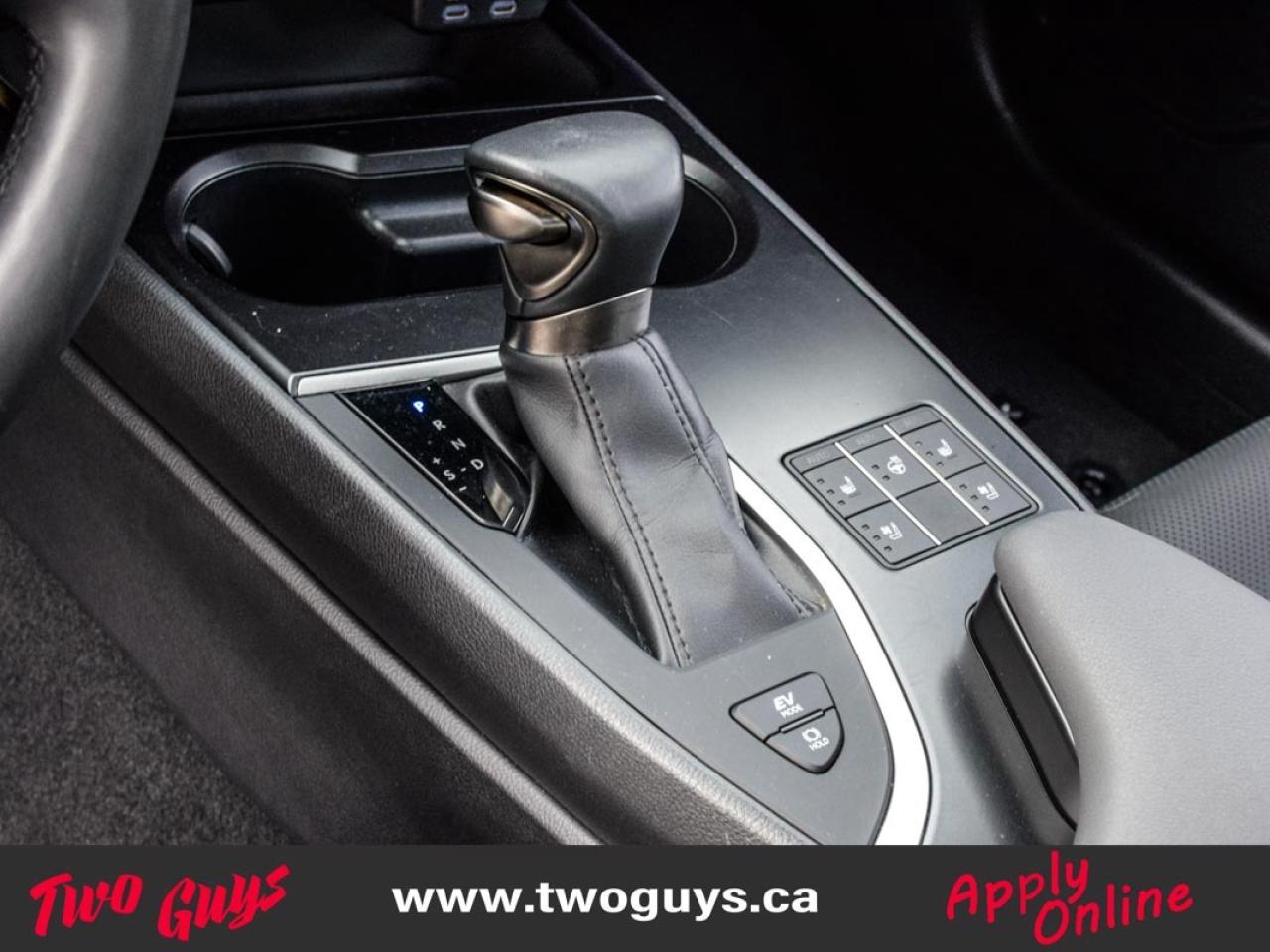 2023 Lexus UX UX 250h CVT AWD Leather Sunroof Back Up Cam Photo