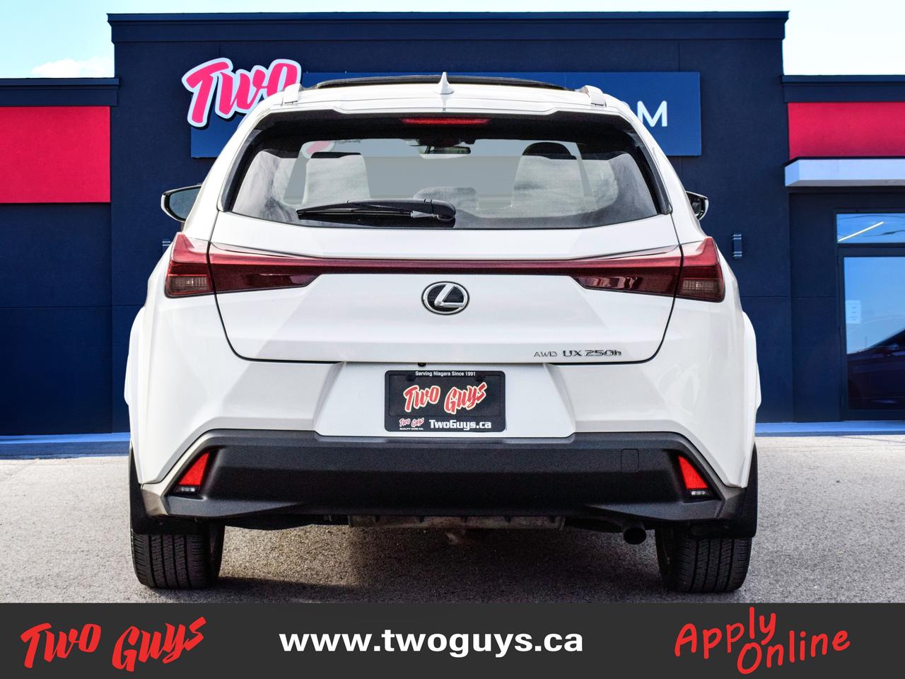 2023 Lexus UX 250h AWD   Htd Cool Lthr   Sunroof Photo4