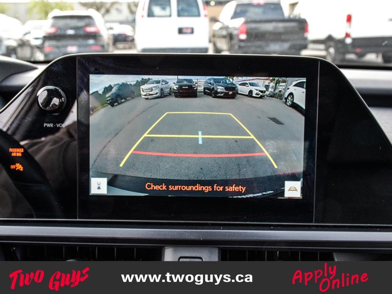 2023 Lexus UX 250h AWD   Htd Cool Lthr   Sunroof Photo