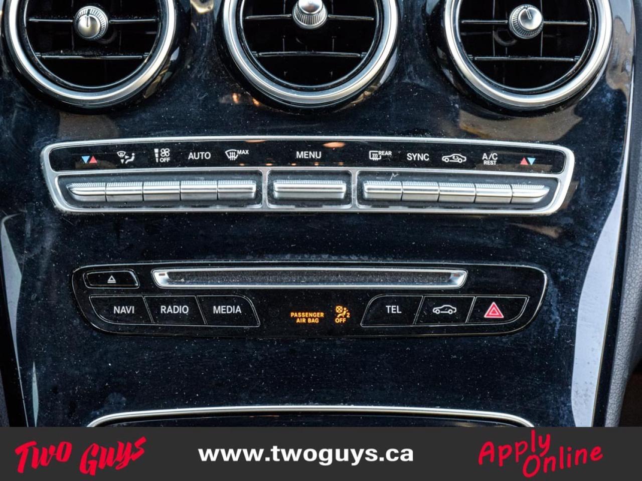 2018 Mercedes-Benz C-Class C 300 4MATIC Sedan Leather Panoroof Back Up Cam Photo