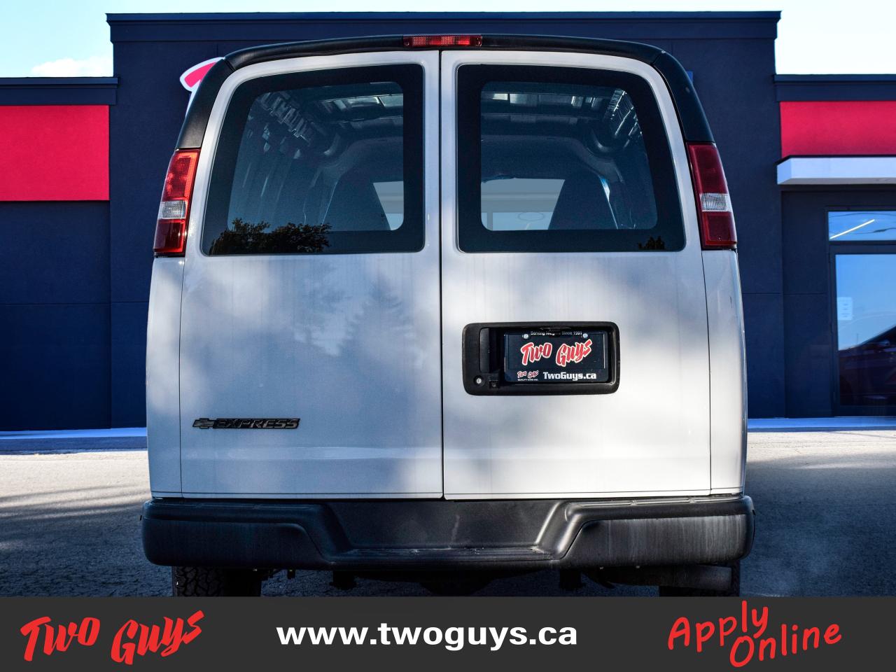 2021 Chevrolet Express 6.6L V8   135WB Cargo   Vinyl   Tow Pkg Photo