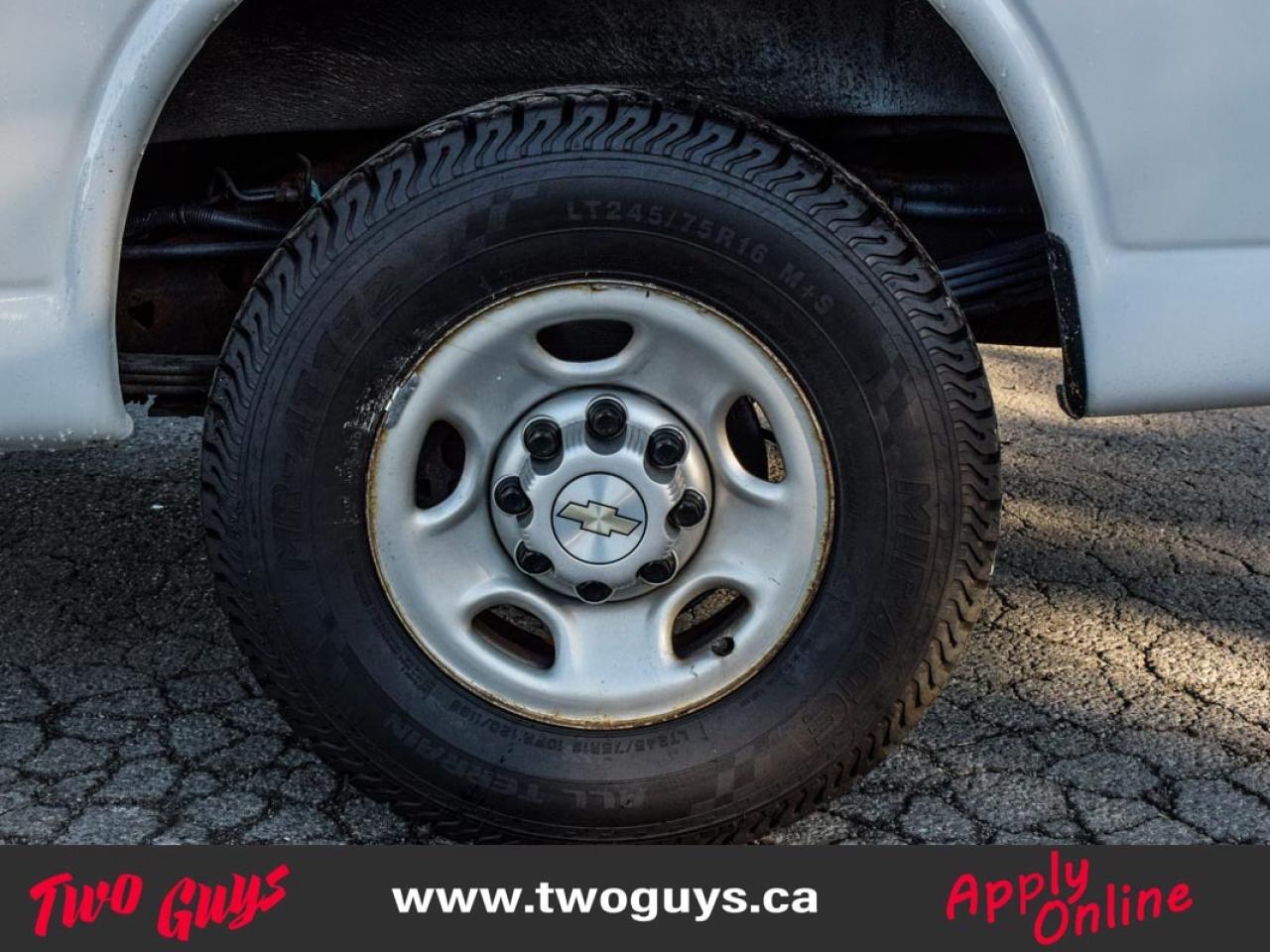 2021 Chevrolet Express 6.6L V8   135WB Cargo   Vinyl   Tow Pkg Photo