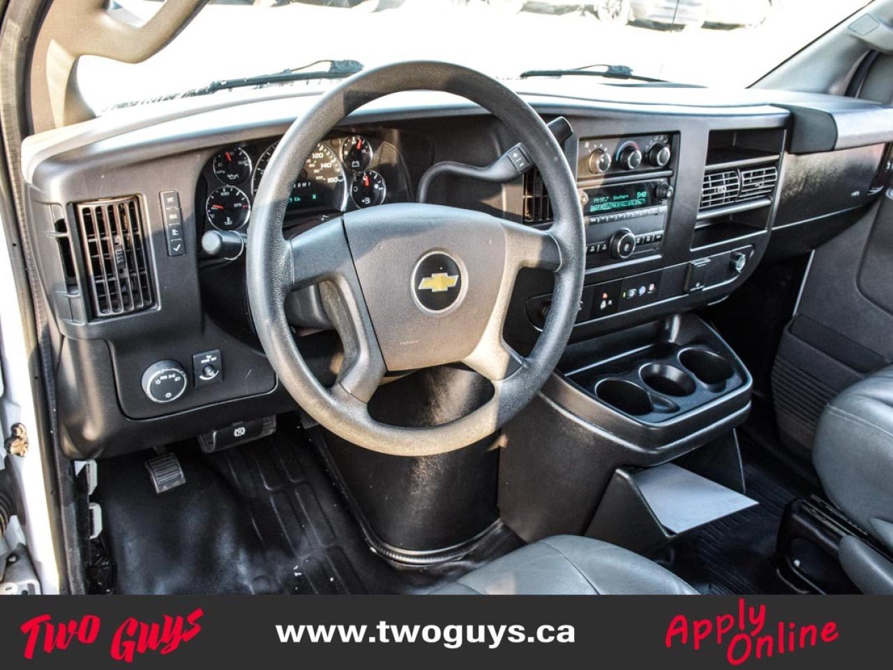 2021 Chevrolet Express 6.6L V8   135WB Cargo   Vinyl   Tow Pkg Photo