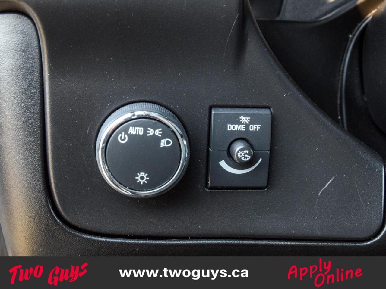 2021 Chevrolet Express 6.6L V8   135WB Cargo   Vinyl   Tow Pkg Photo