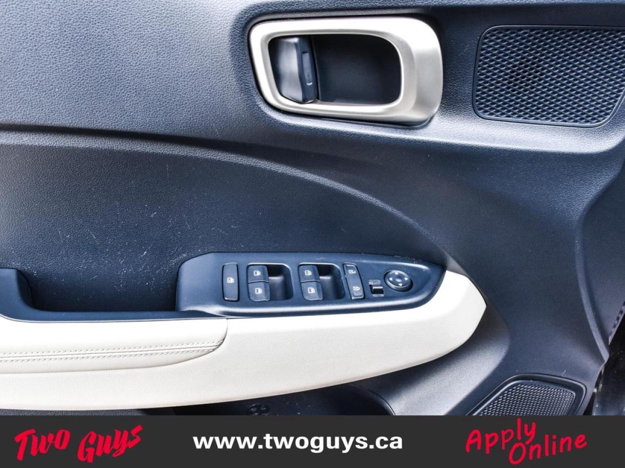 2020 Hyundai Venue Ultimate   Denim Pkg   Sunroof   Nav Photo