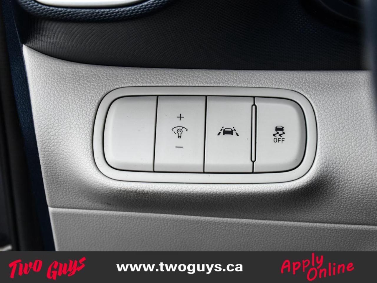 2020 Hyundai Venue Ultimate   Denim Pkg   Sunroof   Nav Photo