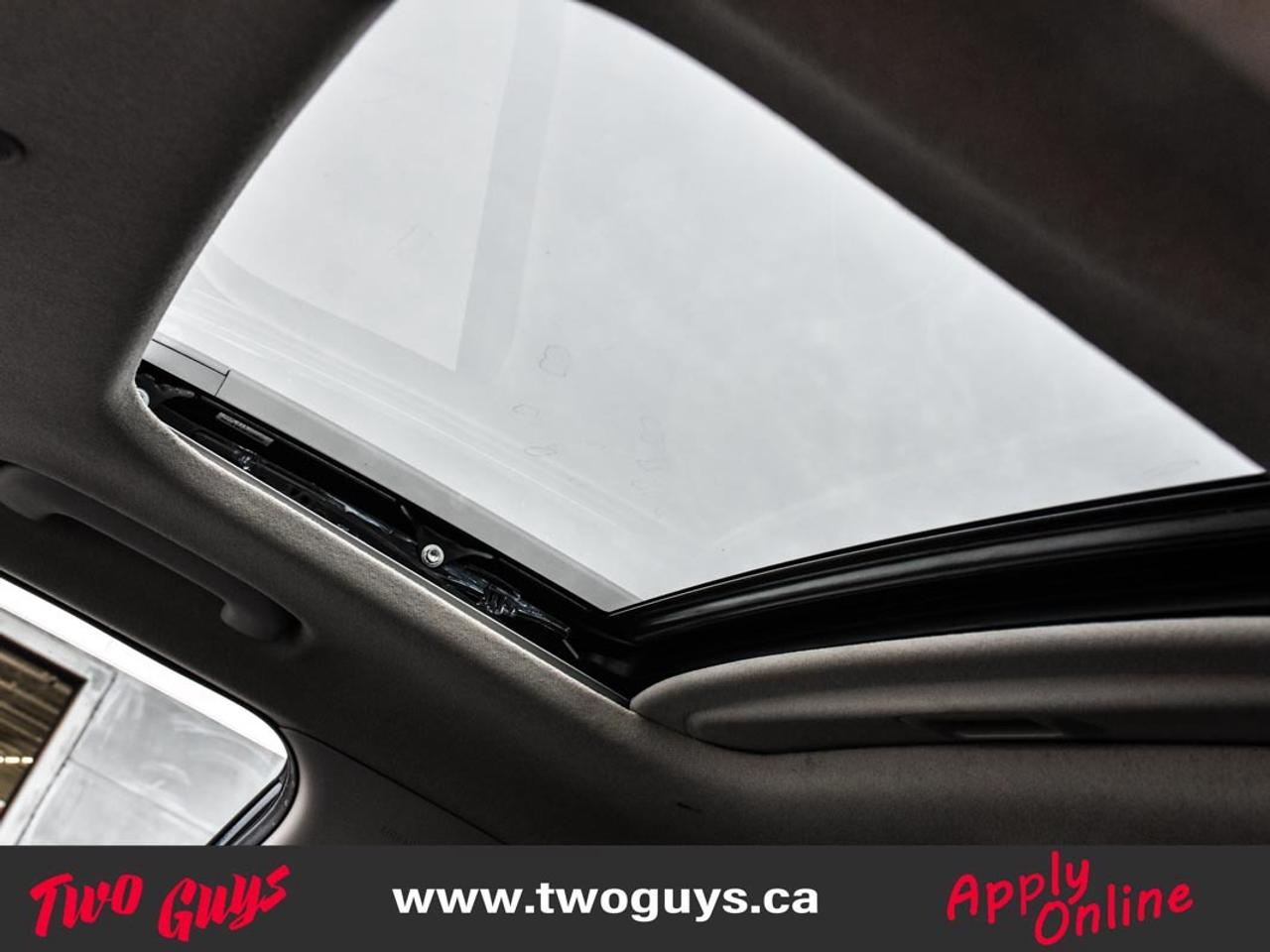 2020 Hyundai Venue Ultimate   Denim Pkg   Sunroof   Nav Photo