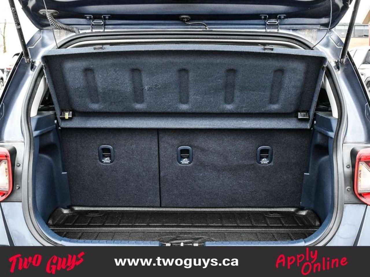 2020 Hyundai Venue Ultimate   Denim Pkg   Sunroof   Nav Photo