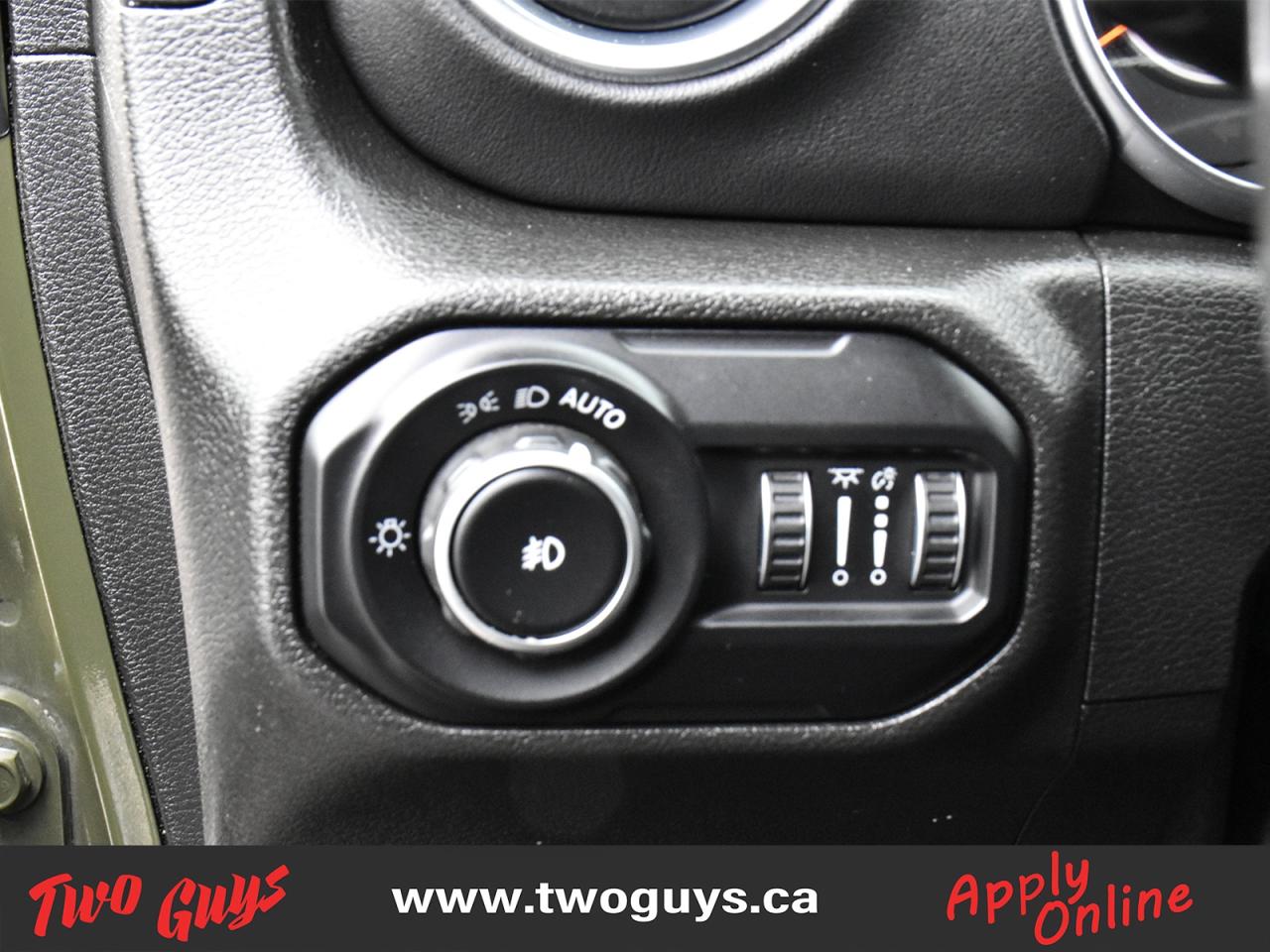 2022 Jeep Wrangler Unlimited Sahara   3.6L 4WD   Leather   Nav Photo