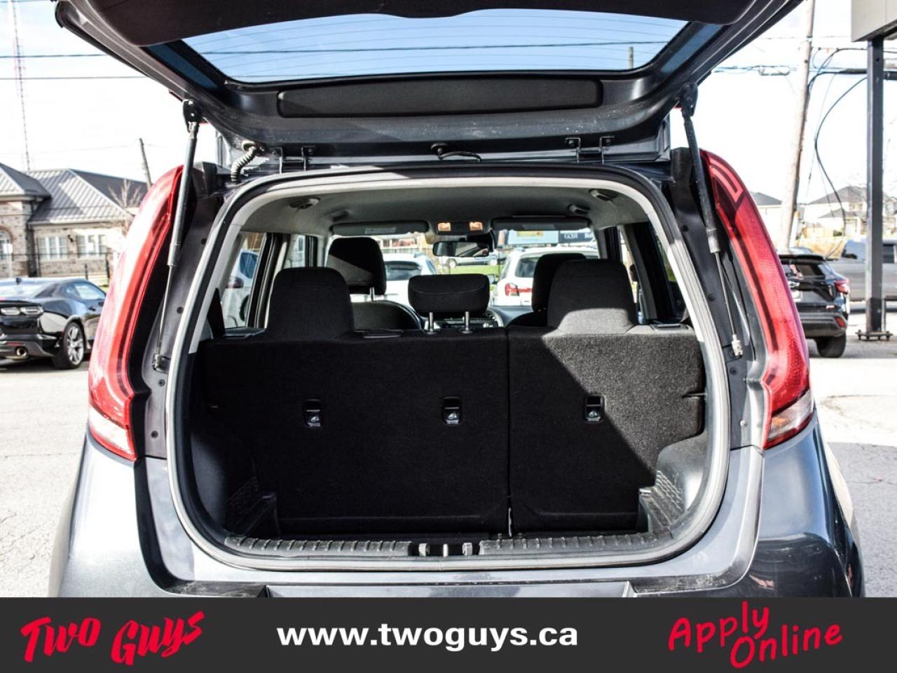 2022 Kia Soul EX IVT Back Up Cam Heated Front Seats & Wheel Photo