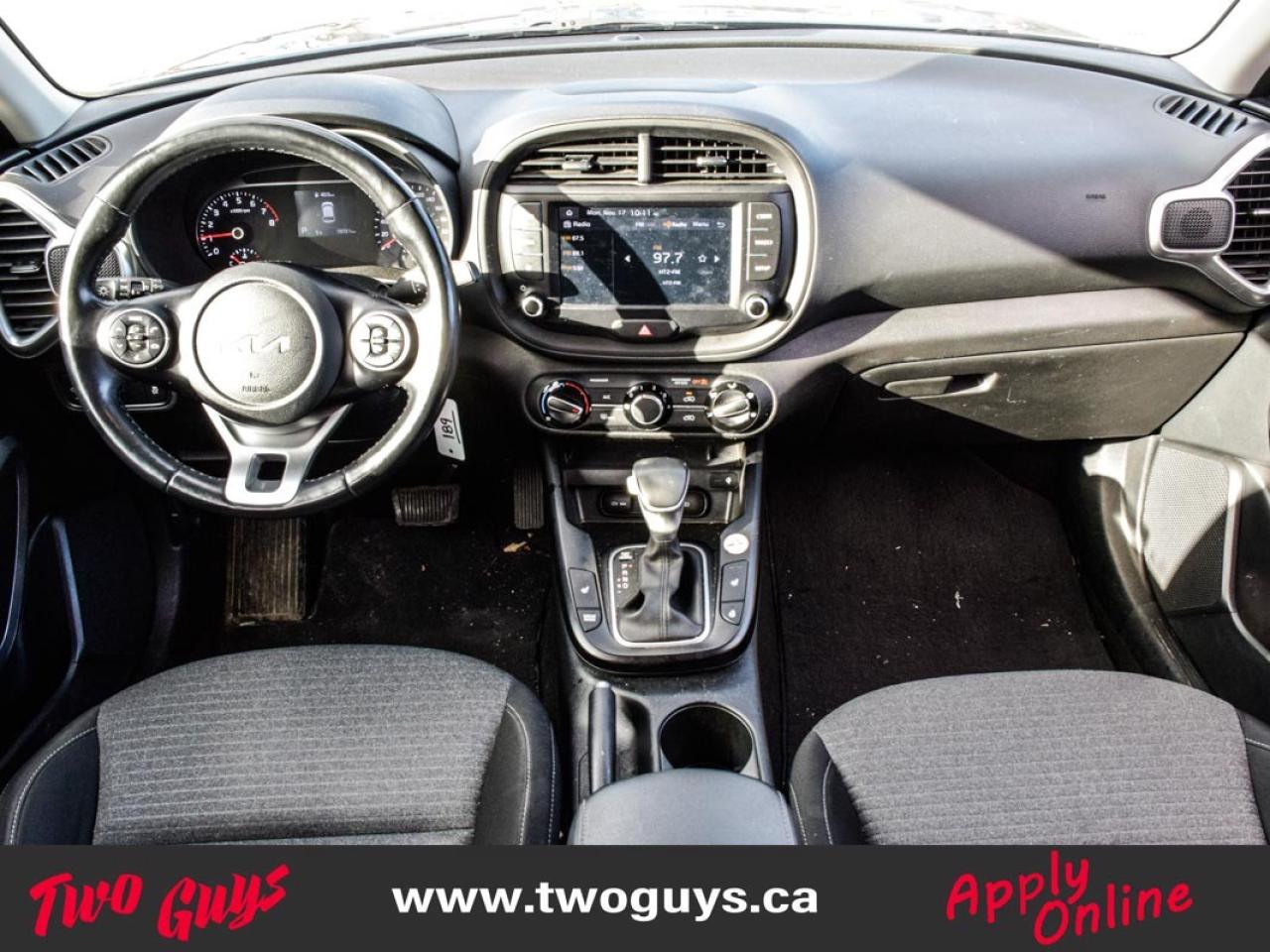 2022 Kia Soul EX IVT Back Up Cam Heated Front Seats & Wheel Photo