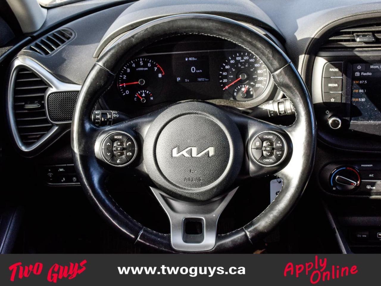 2022 Kia Soul EX IVT Back Up Cam Heated Front Seats & Wheel Photo