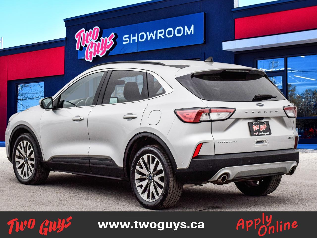 2020 Ford Escape Titanium   Hybrid   AWD   Lthr   Nav Photo3