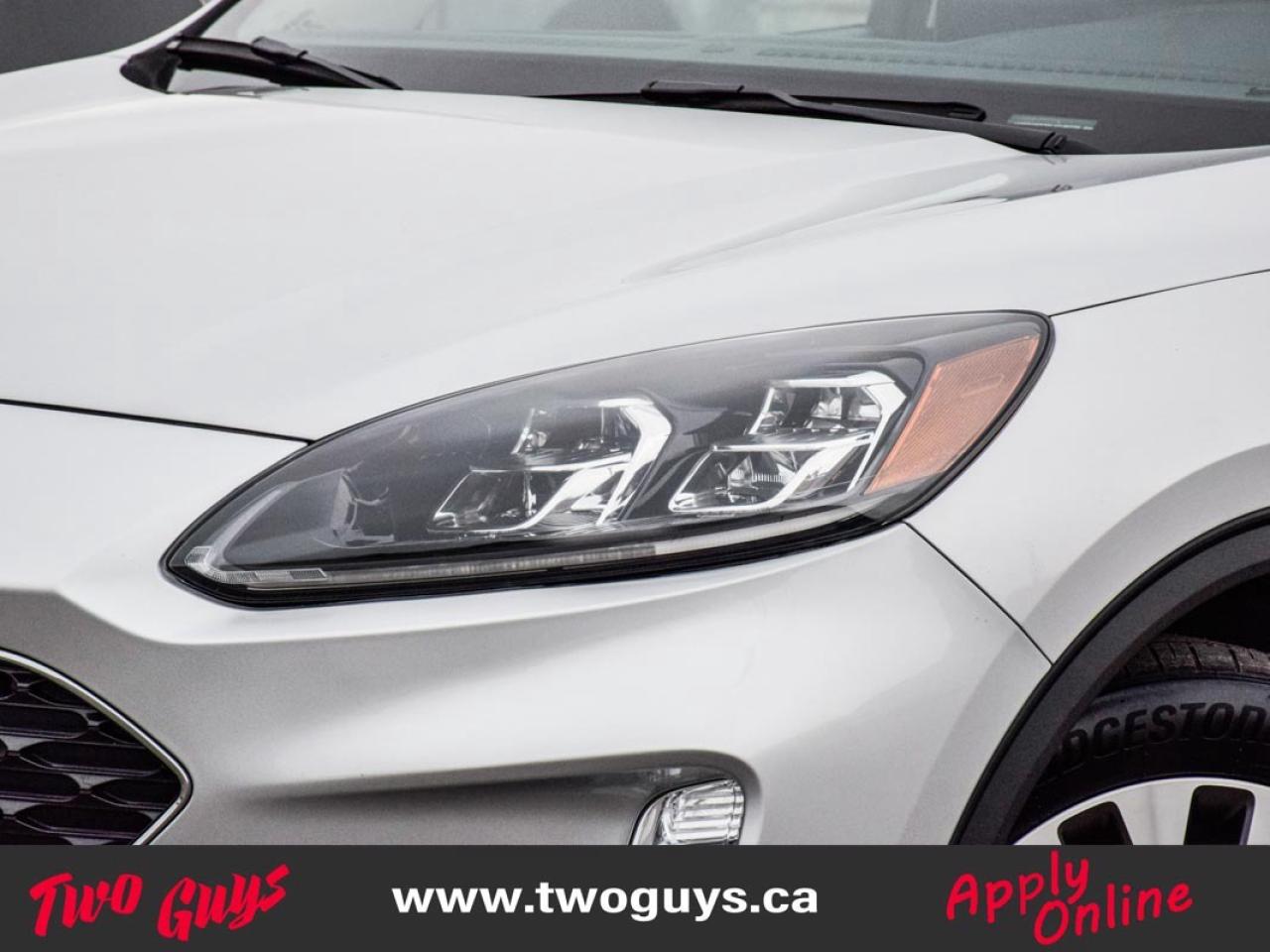 2020 Ford Escape Titanium   Hybrid   AWD   Lthr   Nav Photo