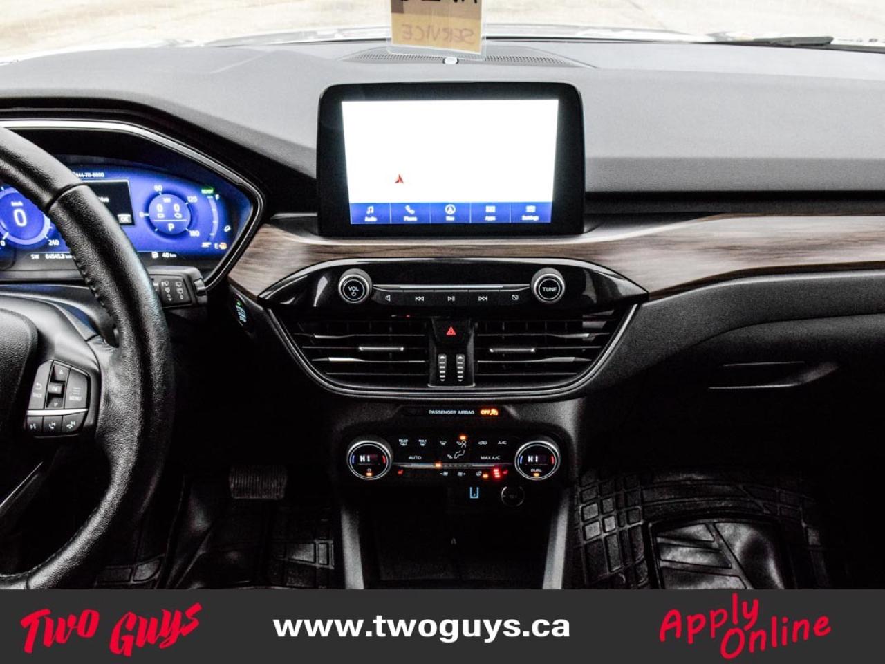 2020 Ford Escape Titanium   Hybrid   AWD   Lthr   Nav Photo