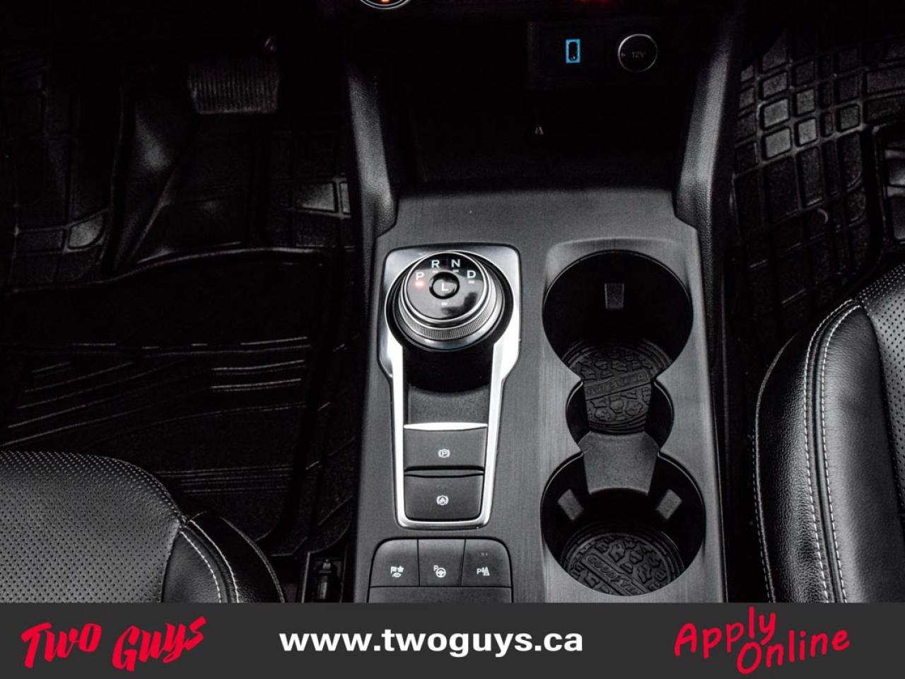 2020 Ford Escape Titanium   Hybrid   AWD   Lthr   Nav Photo