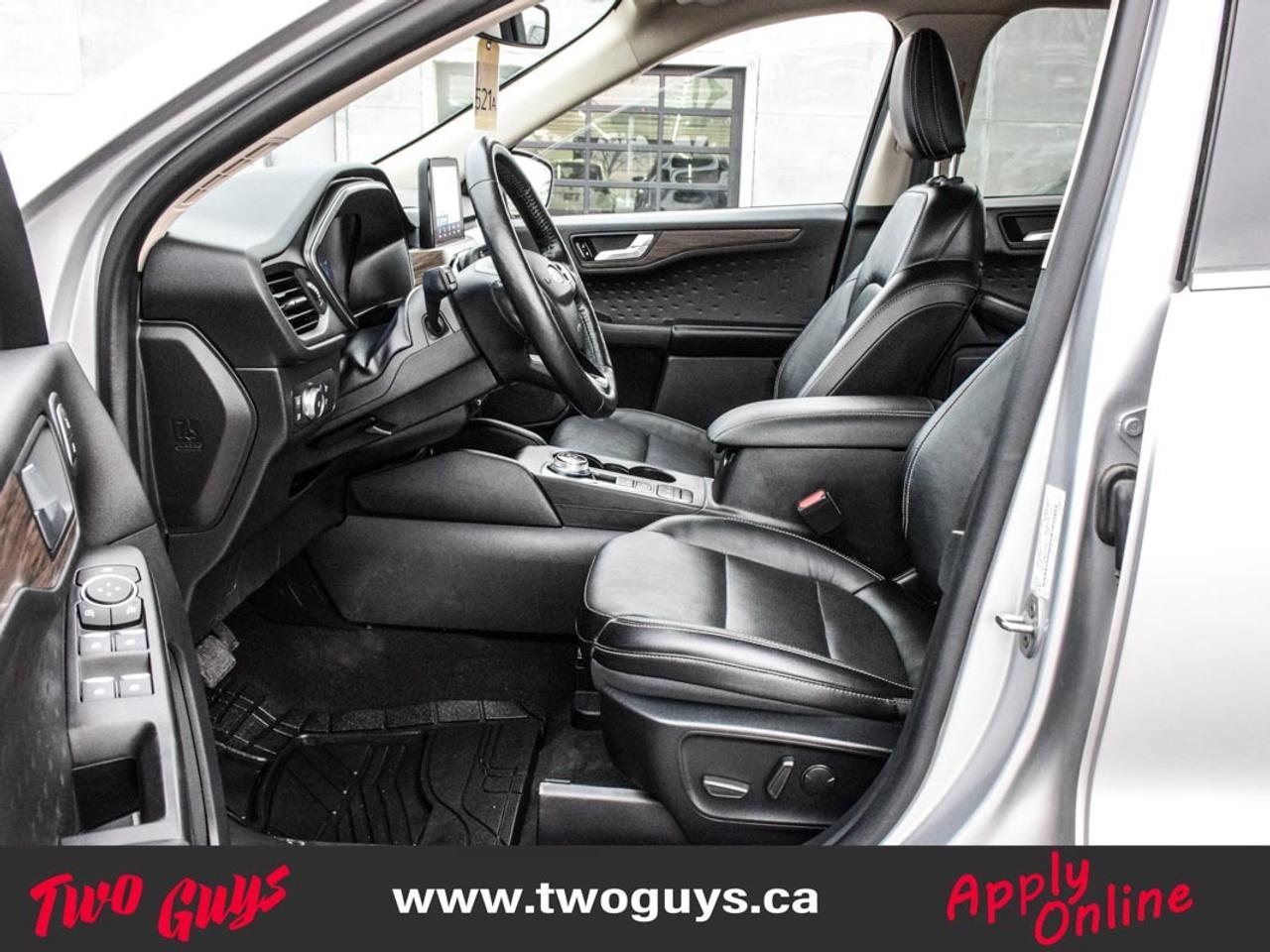 2020 Ford Escape Titanium   Hybrid   AWD   Lthr   Nav Photo