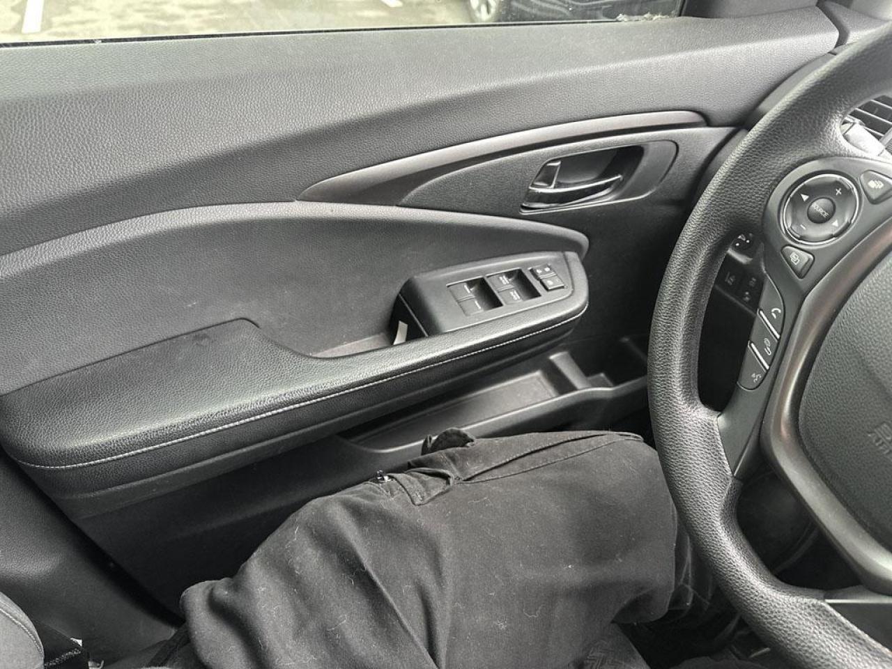 2017 Honda Ridgeline LX Photo