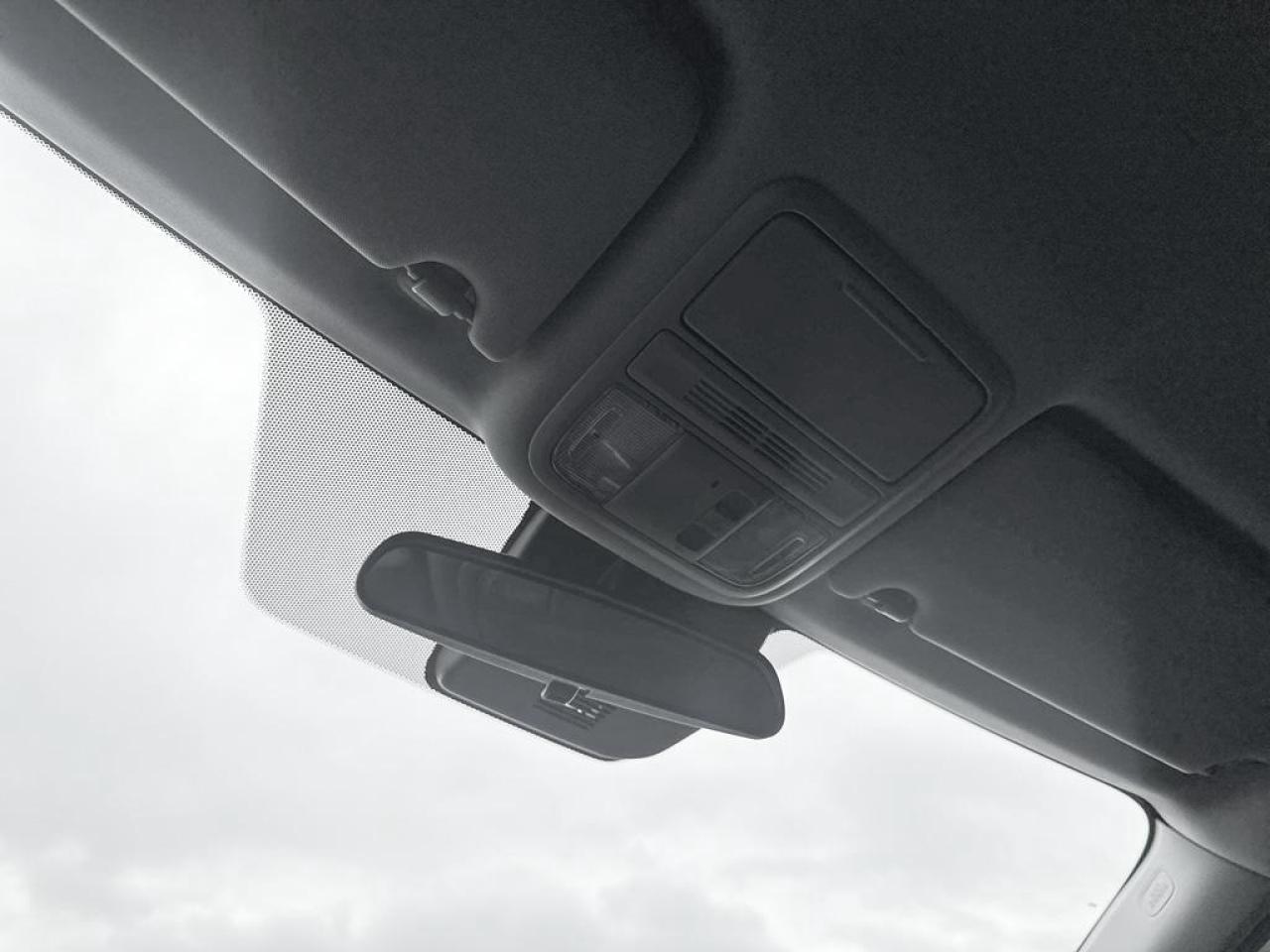 2017 Honda Ridgeline LX Photo