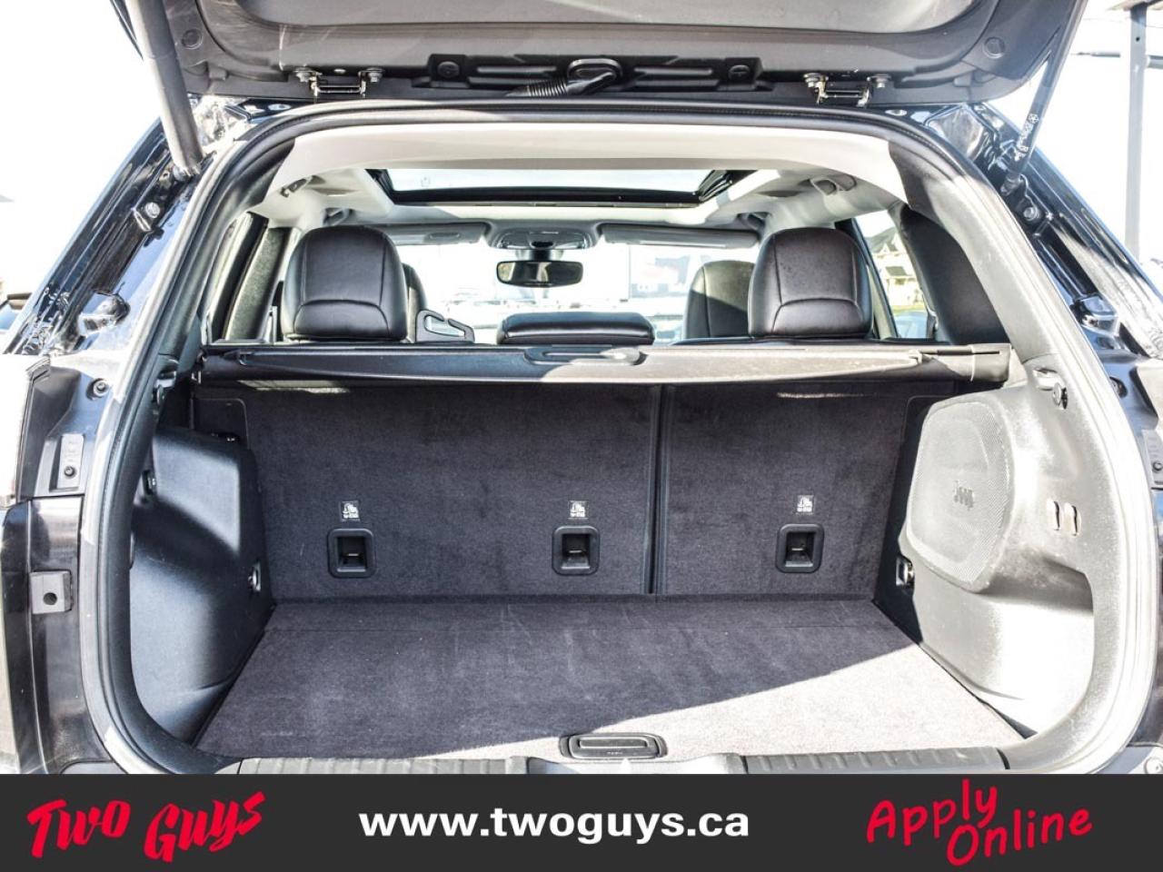 2020 Jeep Cherokee Trailhawk Elite 4x4 Leather Pano Nav Back Up Cam Photo