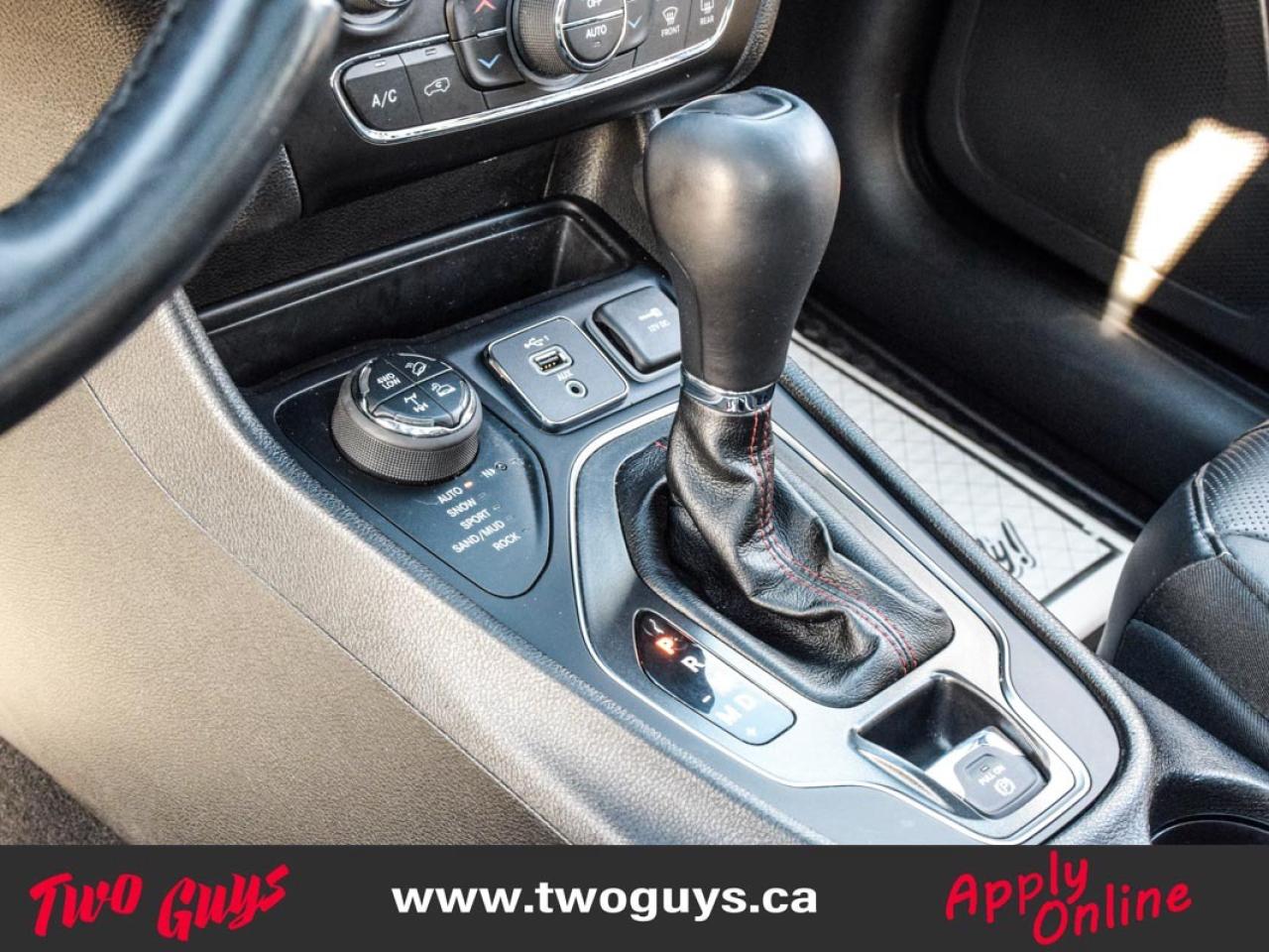 2020 Jeep Cherokee Trailhawk Elite   3.2L 4WD   Panoroof   Lthr   Nav Photo