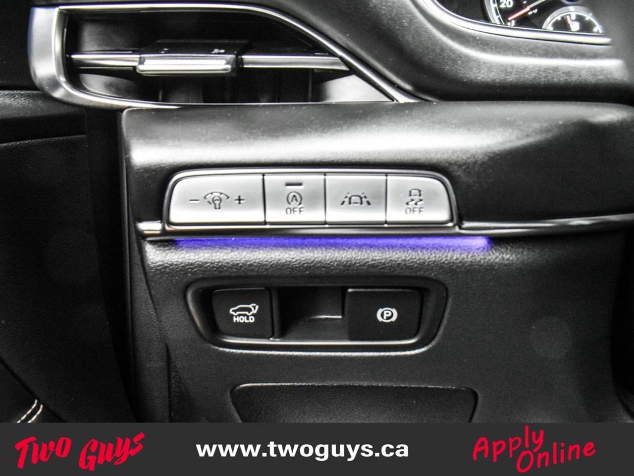 2021 Genesis GV80 2.5T Advanced   5 Pass   Panoroof   Lease Return Photo