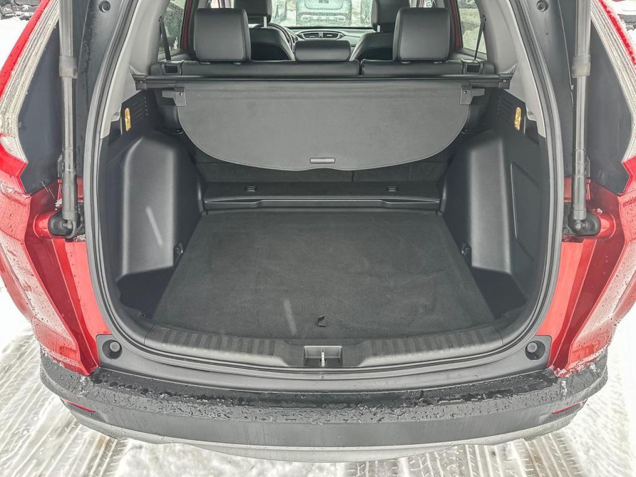 2017 Honda CR-V Touring Photo