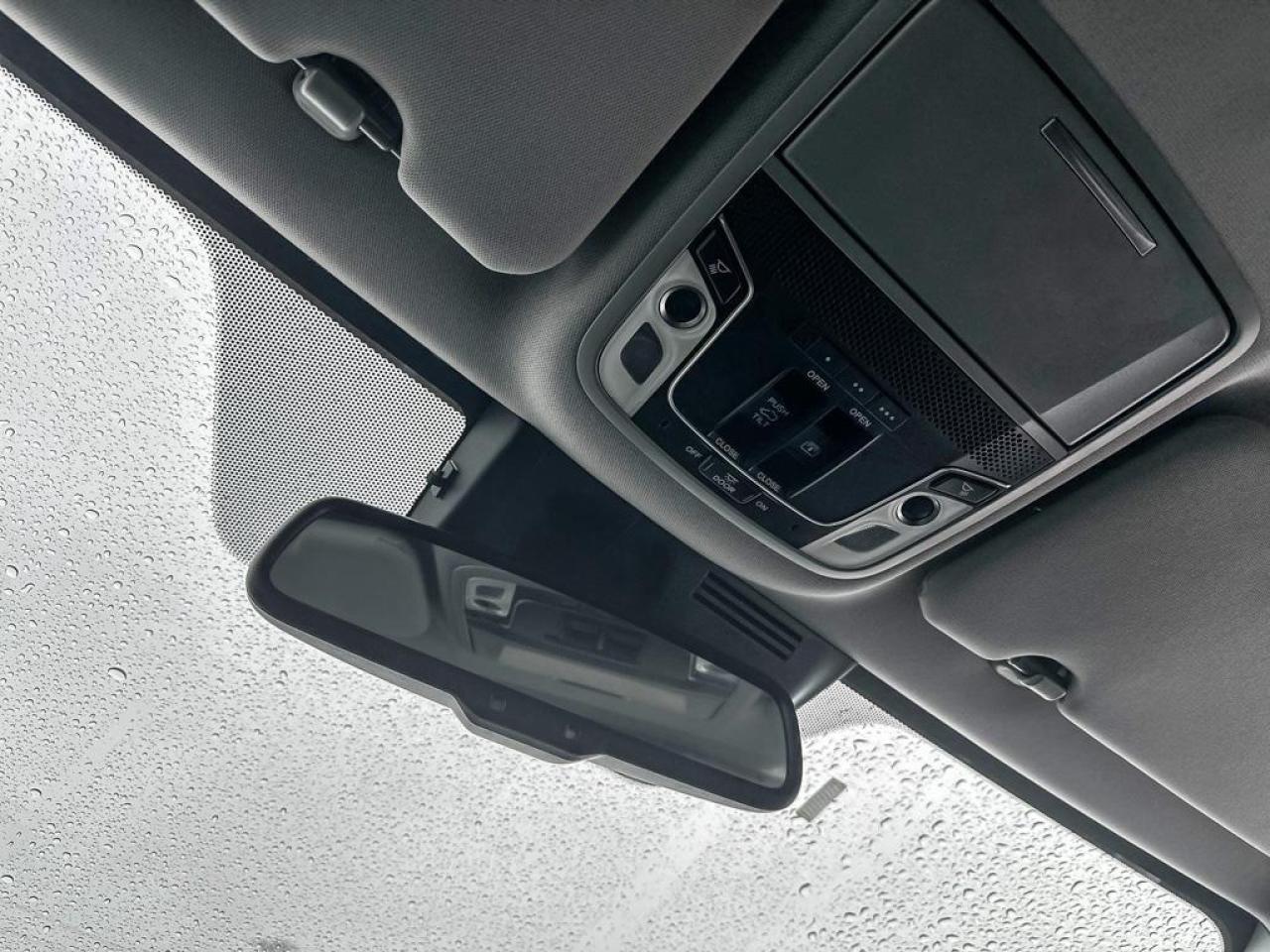 2017 Honda CR-V Touring Photo