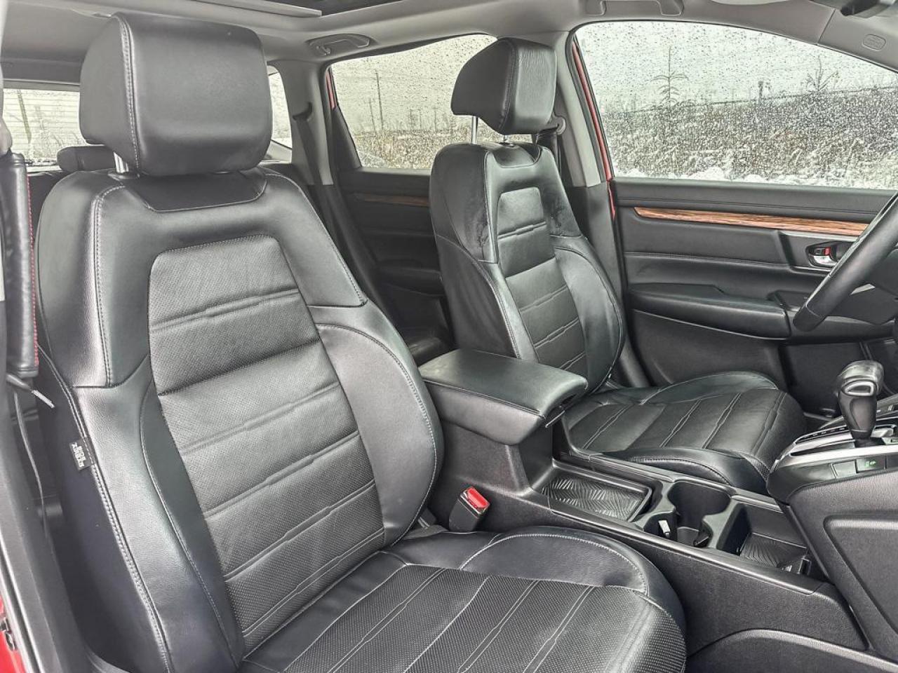 2017 Honda CR-V Touring Photo