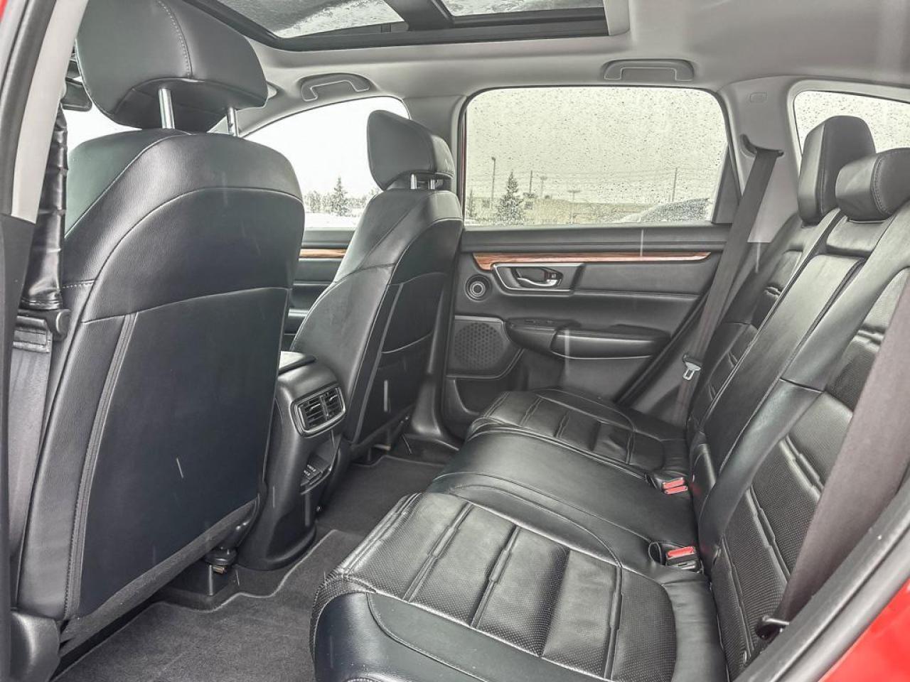 2017 Honda CR-V Touring Photo