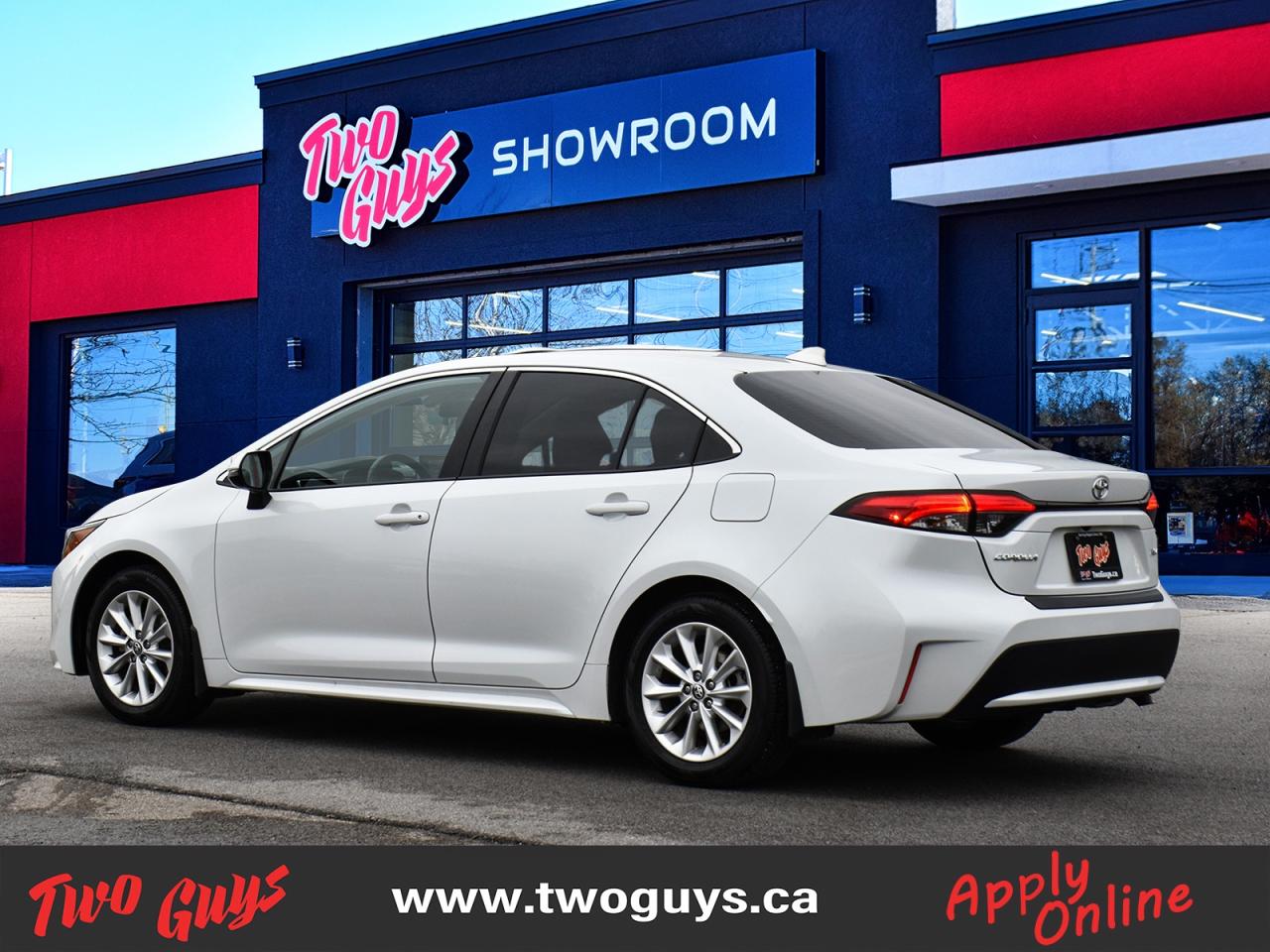 2022 Toyota Corolla XLE   LEATHER   Sunroof   Clean CF Photo