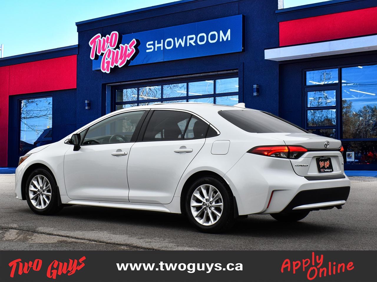 2022 Toyota Corolla XLE   LEATHER   Sunroof   Clean CF Photo