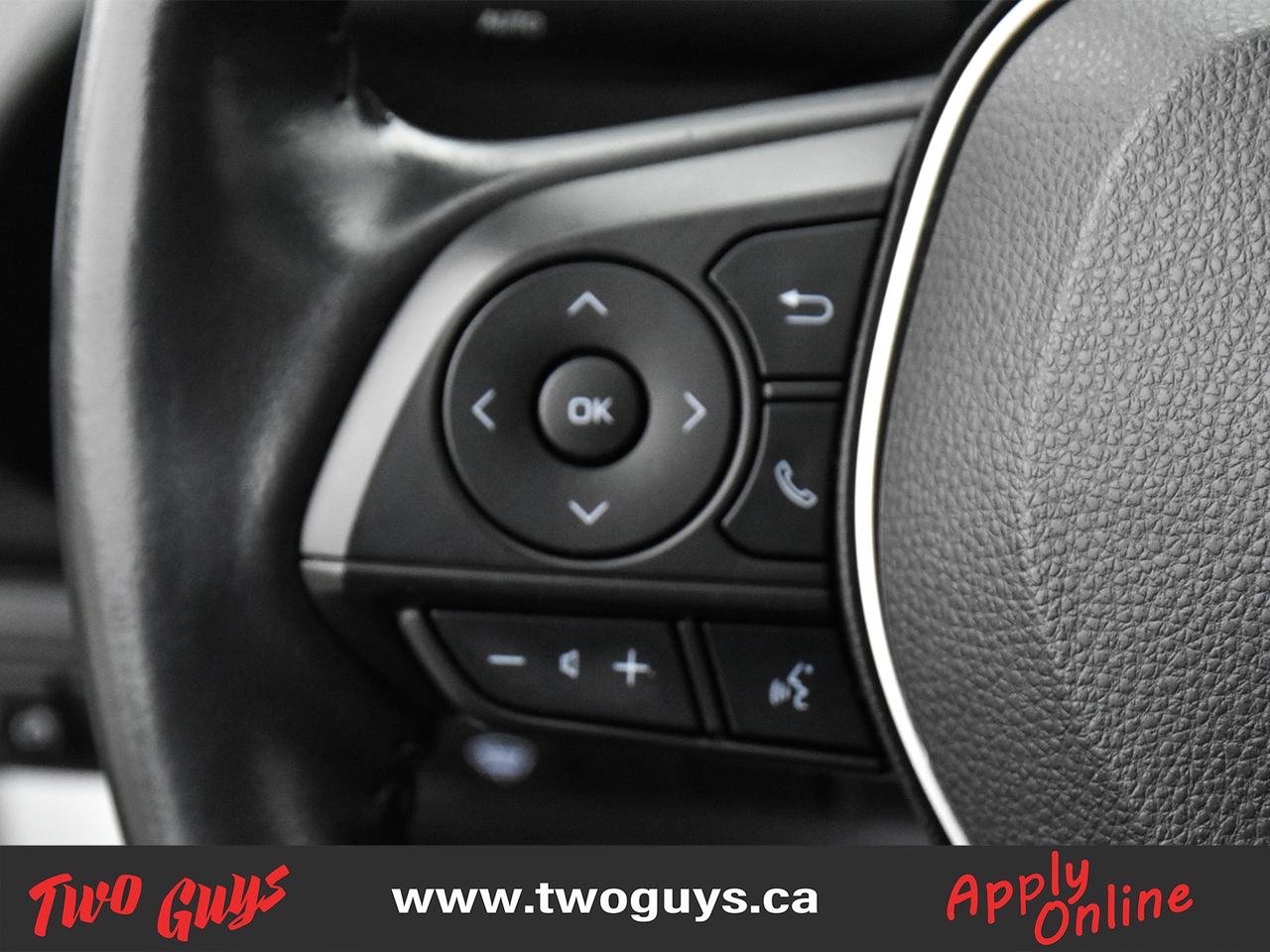 2022 Toyota Corolla XLE   LEATHER   Sunroof   Clean CF Photo