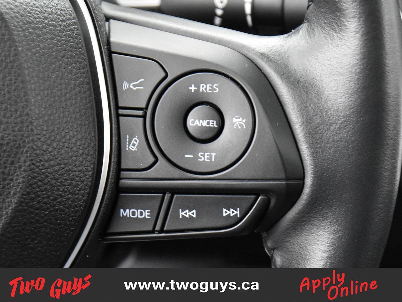 2022 Toyota Corolla XLE   LEATHER   Sunroof   Clean CF Photo