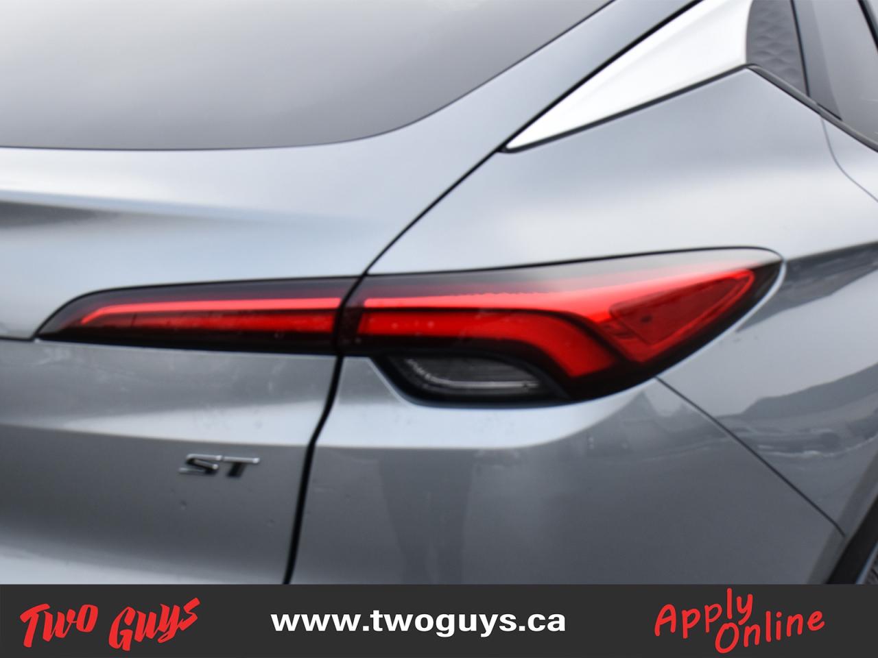 2024 Buick Envista ST   Leather   Sunroof   Lease Return Photo