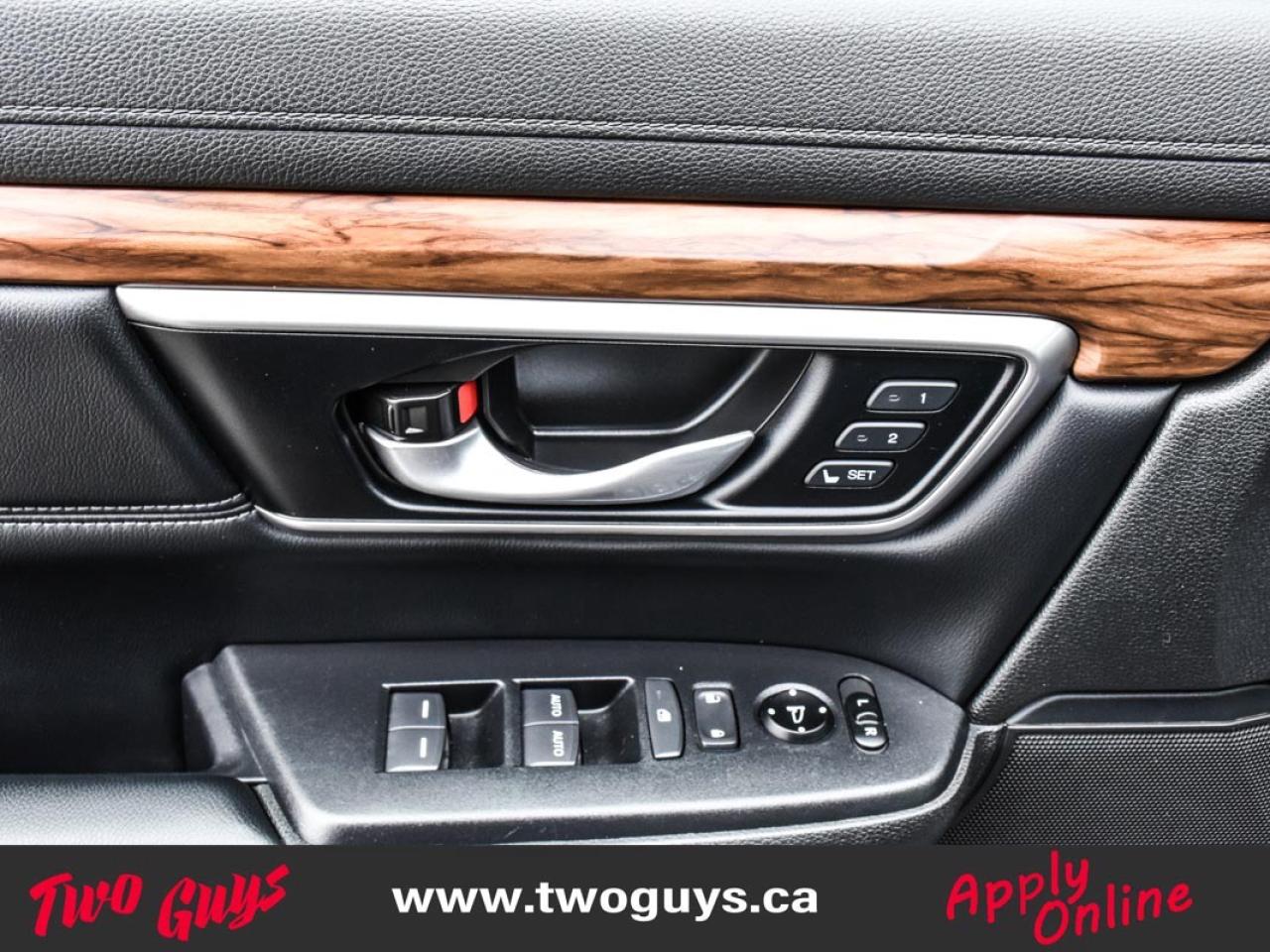 2021 Honda CR-V Touring AWD Panoroof Leather Nav Back Up Camera Photo