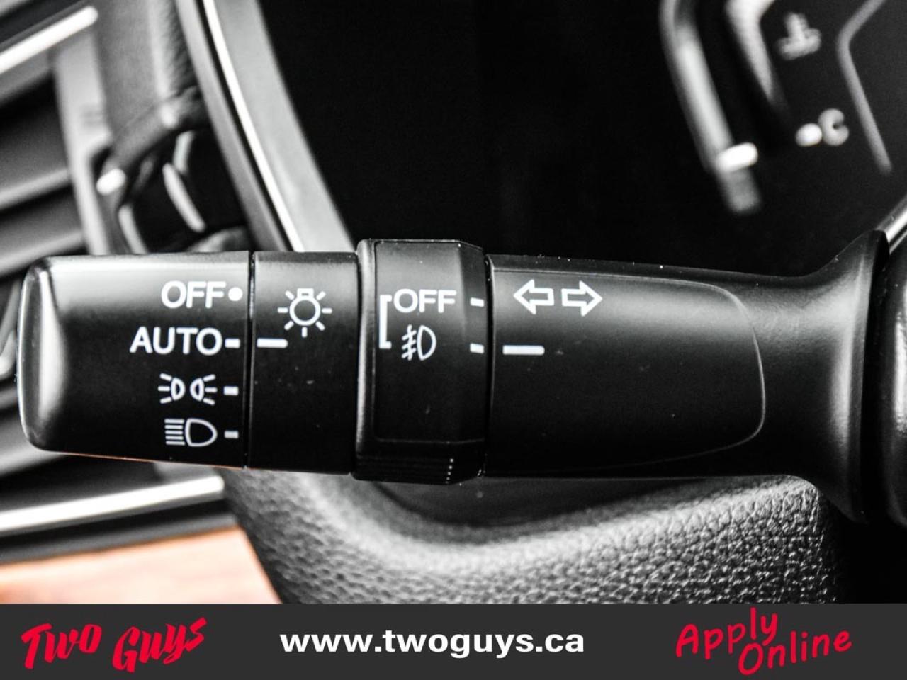 2021 Honda CR-V Touring AWD Panoroof Leather Nav Back Up Camera Photo