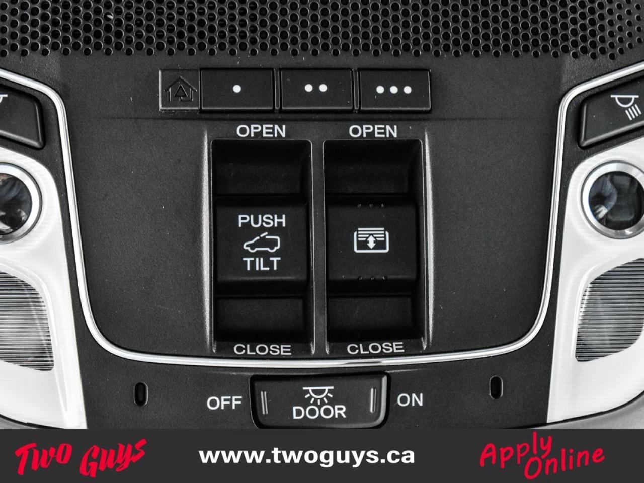 2021 Honda CR-V Touring AWD Panoroof Leather Nav Back Up Camera Photo