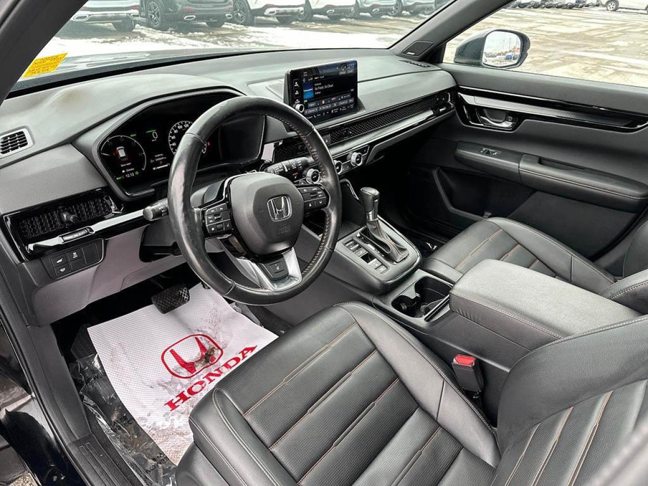 2024 Honda CR-V Hybrid Touring Photo