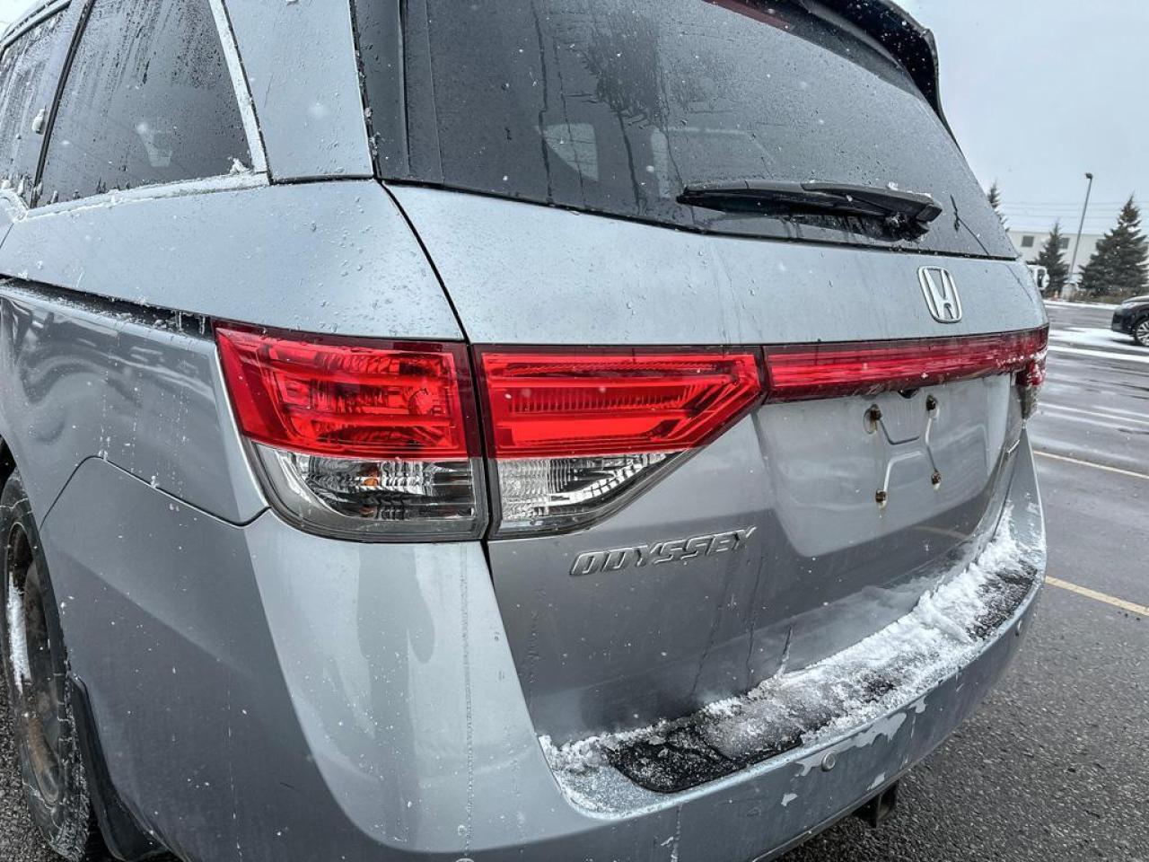 2016 Honda Odyssey Touring Photo