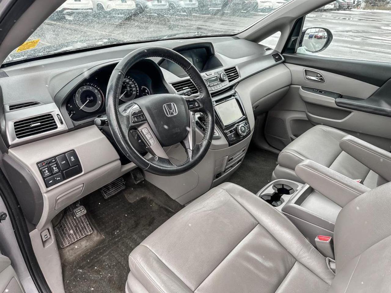 2016 Honda Odyssey Touring Photo