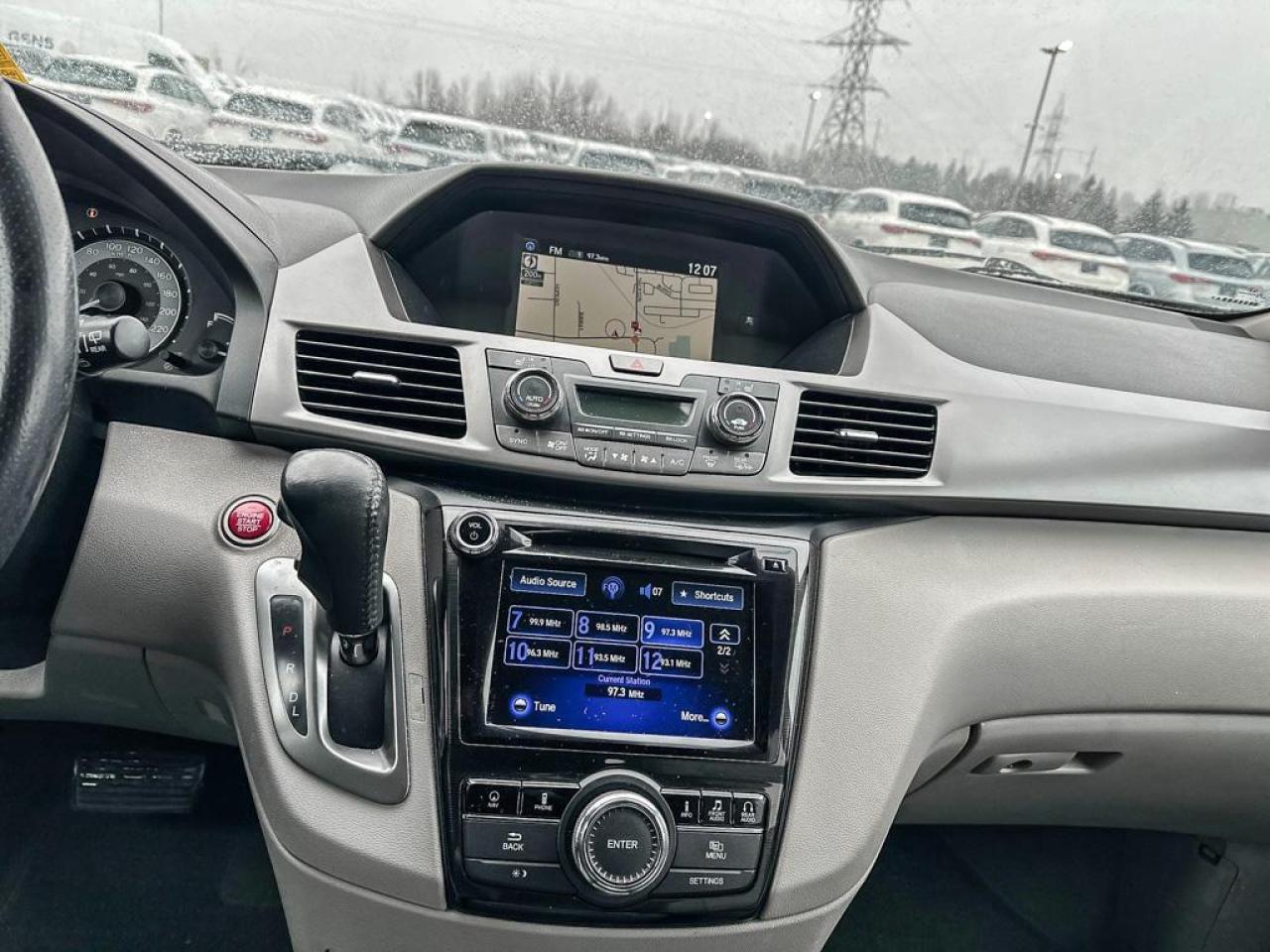 2016 Honda Odyssey Touring Photo